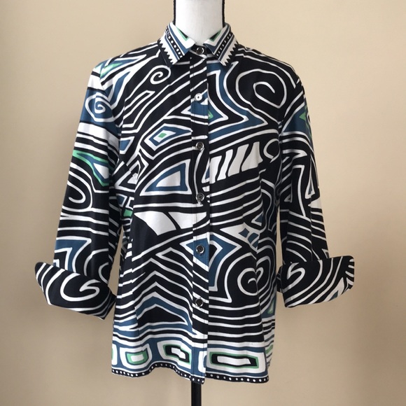 Gorgeous Geometric Shirt Jacket - Picture 2 of 8